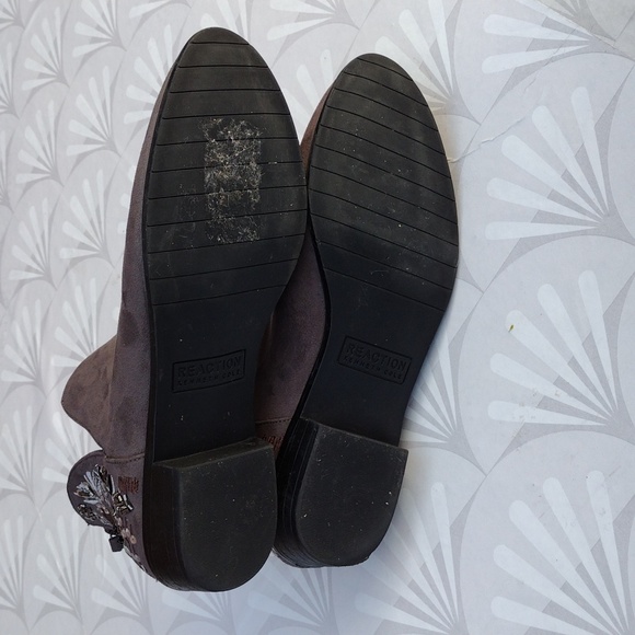 Kenneth Cole Loop Knot Ankle Boot - Picture 7 of 8